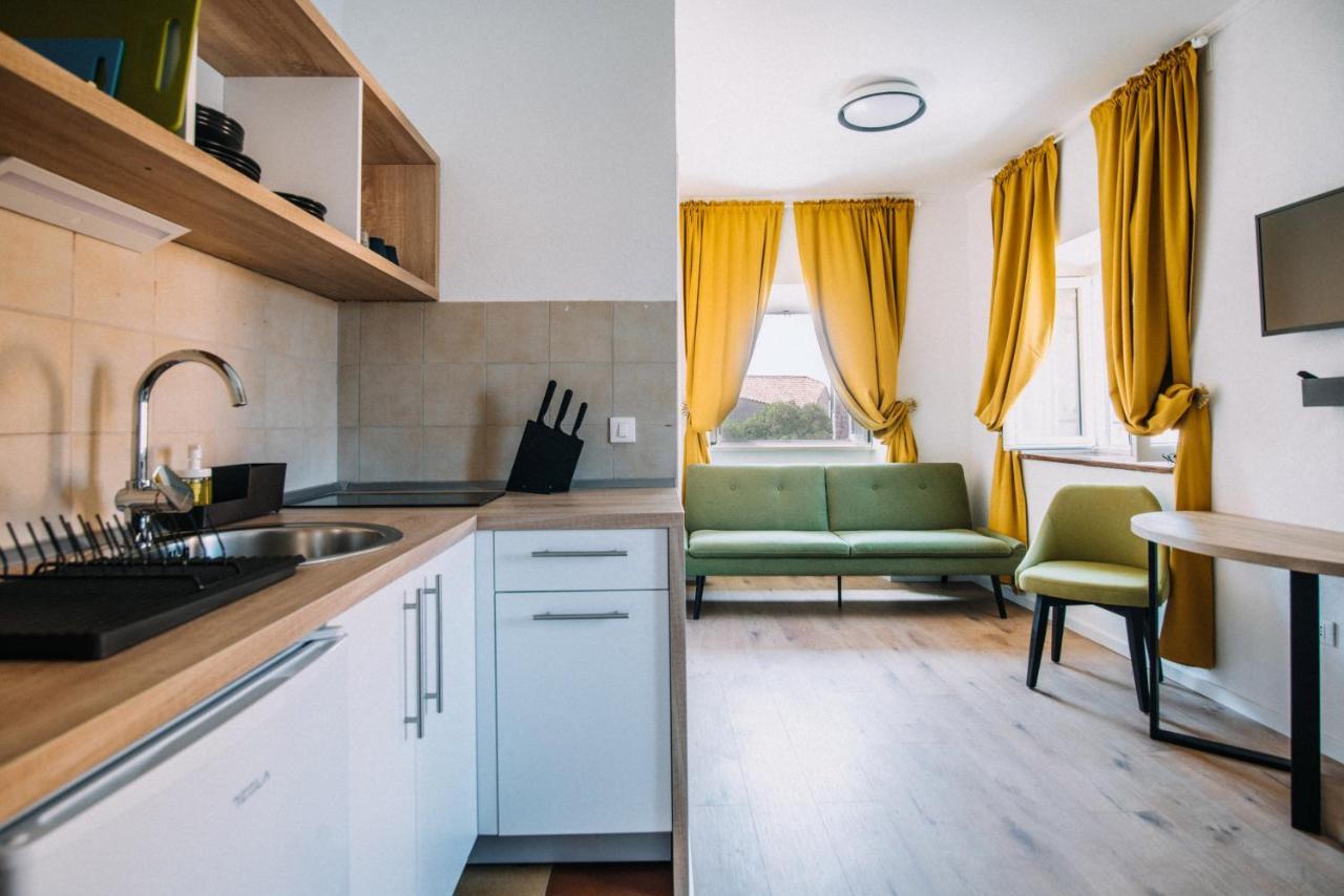 Art Deco Cathedral By Duhomes Apartment *